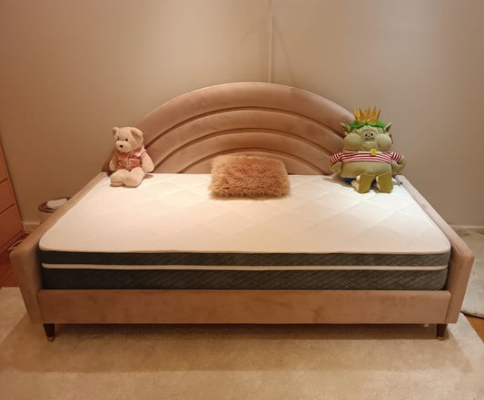 Aless bed