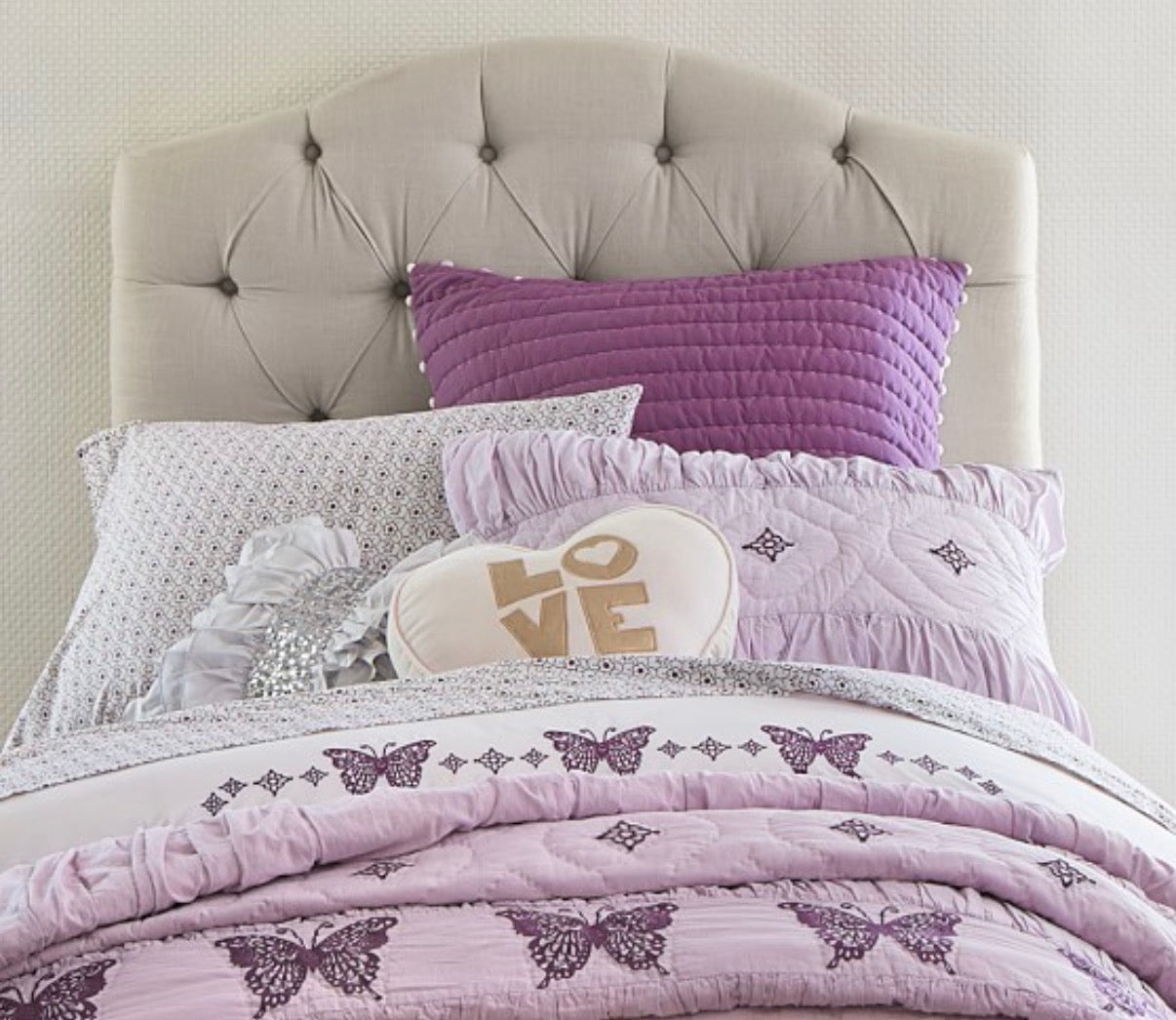 Hanay Bed